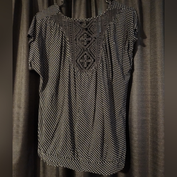 Polkadot and Lace Top with POCKETS - Picture 2 of 3